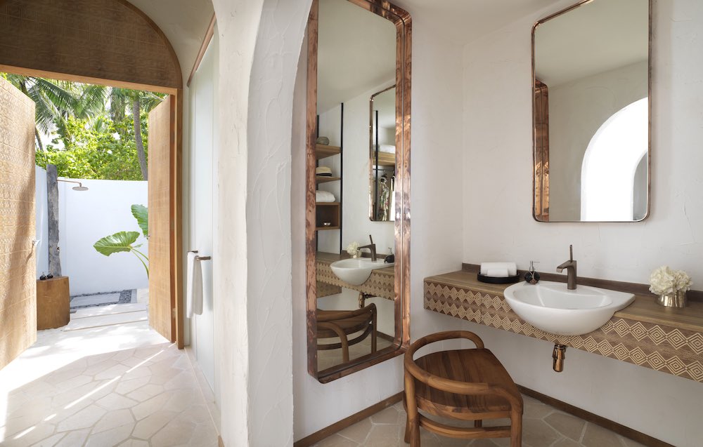 Sunrise Deluxe Beach Villa with Pool photo 5